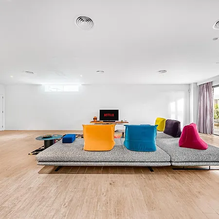 Wellness - Heated Pool, Gym & Games Villa