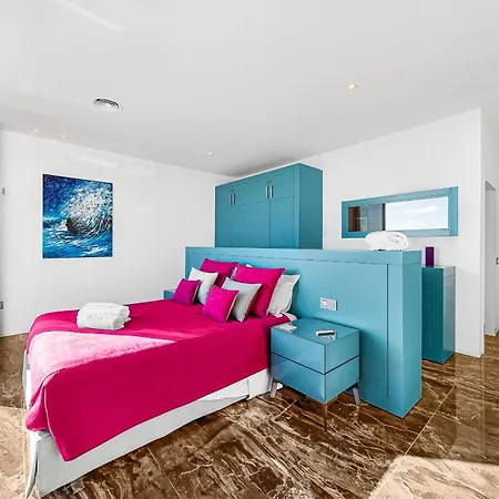 Wellness - Heated Pool, Gym & Games * Costa Adeje (Tenerife)